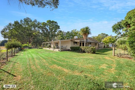 2 Lagoon Dr, Whorouly, VIC 3735