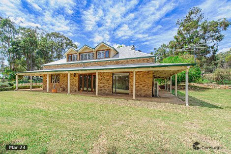 200 Carter Rd, The Lakes, WA 6556