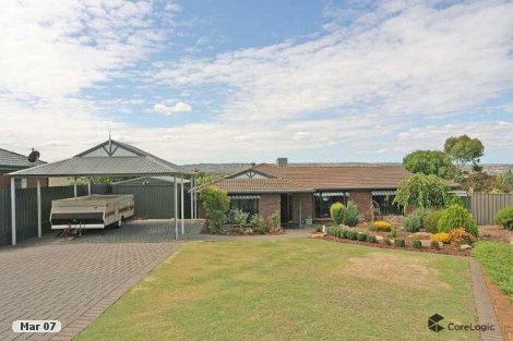 9 Bendigo Cl, Trott Park, SA 5158