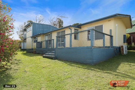 4 Clipper Cres, Sunset Strip, VIC 3922