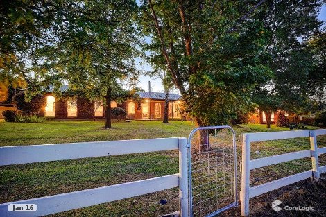 1140 Strathalbyn Rd, Chapel Hill, SA 5153