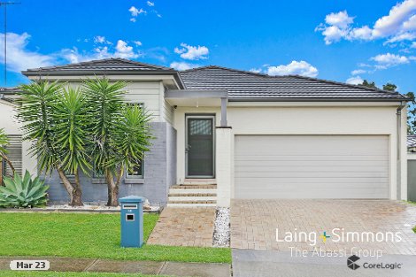 15 Maiden St, Ropes Crossing, NSW 2760