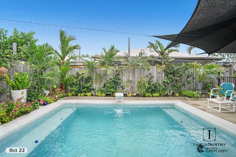 8 Seaways St, Trinity Beach, QLD 4879