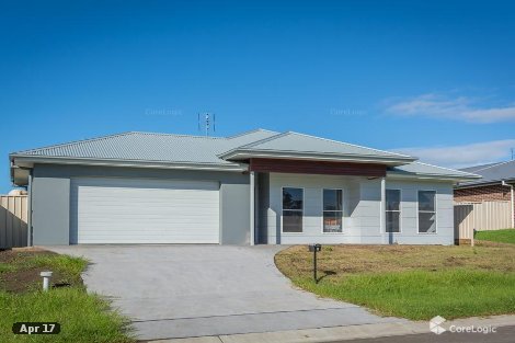 8 Alata Cres, South Nowra, NSW 2541