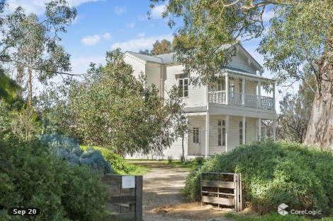 16 Dundas St, Avoca, VIC 3467