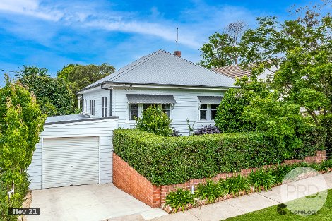 76 Macleay St, Turvey Park, NSW 2650