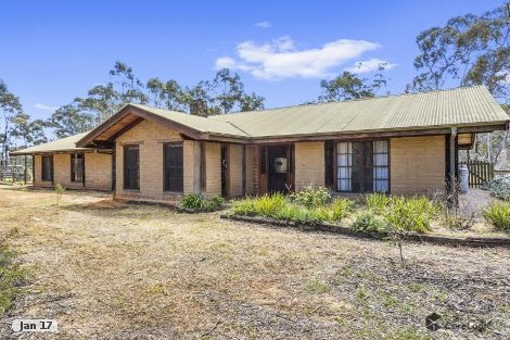 25 Caleana Rd, Junortoun, VIC 3551