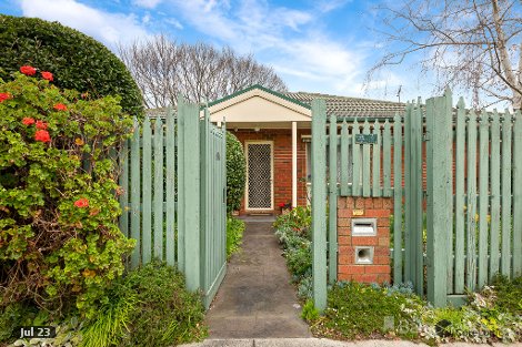 1/9 Harkaway Rd, Berwick, VIC 3806