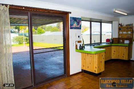 17 Castle Pl, Donnybrook, WA 6239