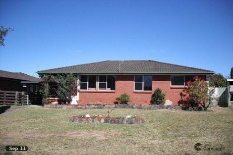 6 Alverstoke Cl, Bomaderry, NSW 2541