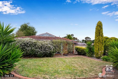 35 James Cook Dr, Melton West, VIC 3337