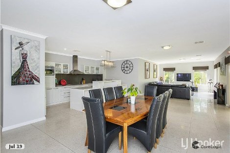 29 Persimmon Pl, Kalamunda, WA 6076