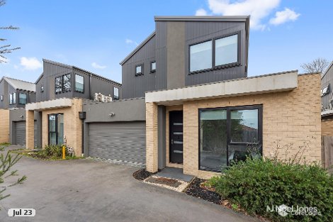 2/22 Ireland St, Ringwood, VIC 3134