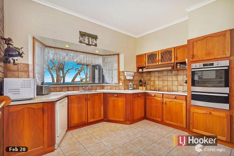 24 Beveridges Rd, Lakes Entrance, VIC 3909