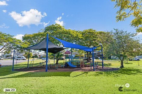 11 Orvieto Rd, Yeronga, QLD 4104