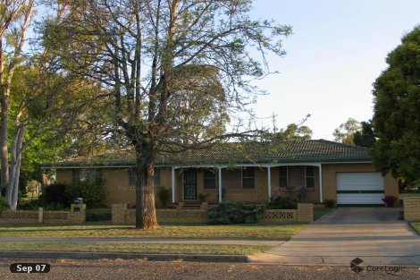 28 Weale St, Pittsworth, QLD 4356