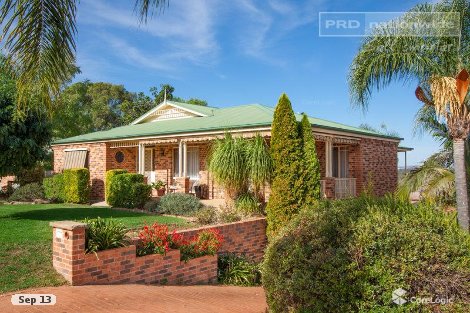 33 Amaroo St, Kooringal, NSW 2650