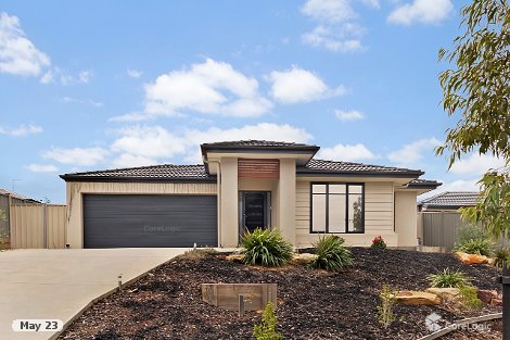 18 Freeman Dr, Kangaroo Flat, VIC 3555