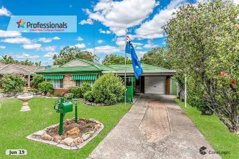 12 Heron Cres, St Clair, NSW 2759