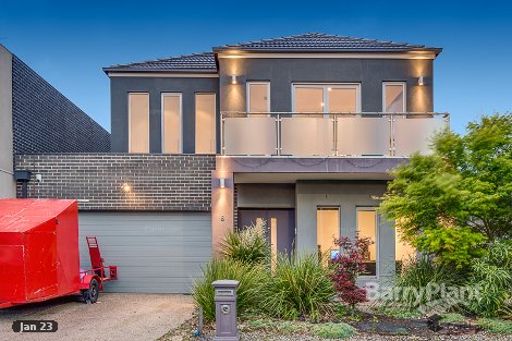 8 Damaine Cct, Caroline Springs, VIC 3023