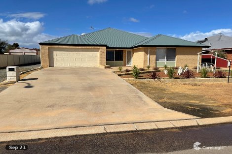 32 Reid St, Quairading, WA 6383