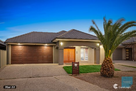 27 Rutherglen Way, Caroline Springs, VIC 3023