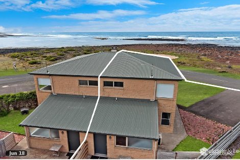 2/104 Ocean Dr, Port Fairy, VIC 3284