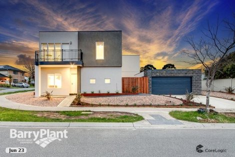 35 Macquarie Cct, Pakenham, VIC 3810