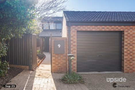 9 Moulden Ct, Belconnen, ACT 2617