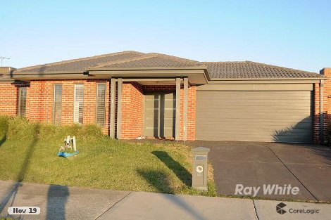 69 Brookwater Pde, Lyndhurst, VIC 3975