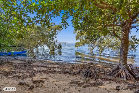 108 Western Rd, Macleay Island, QLD 4184