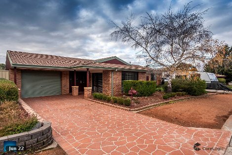 15 Benson Cres, Calwell, ACT 2905