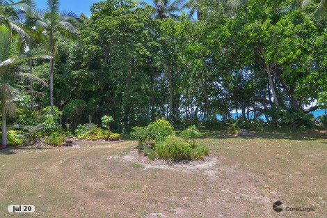 17 Marine Pde, Newell, QLD 4873