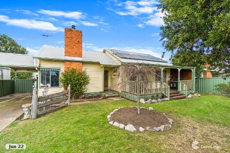 19 Gordon St, Heyfield, VIC 3858