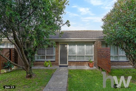 2/6 Tilly Ct, Newcomb, VIC 3219