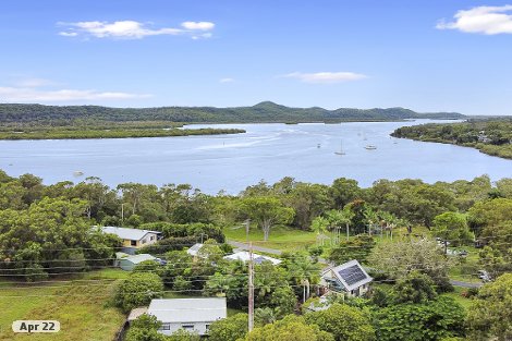 7 James St, Russell Island, QLD 4184