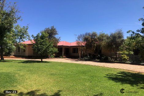 68 New Guinea Rd, Robinvale, VIC 3549