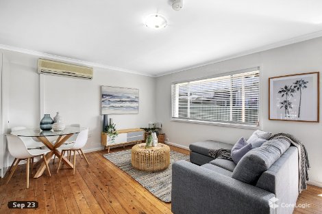 2/10 Sinclair St, Gosford, NSW 2250