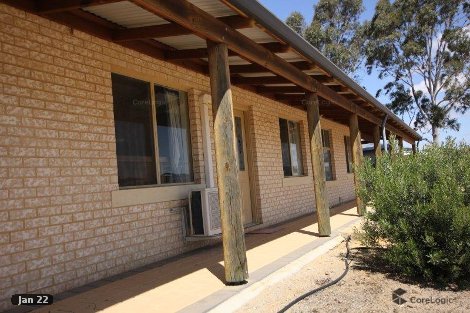 5 Cummings Cres, Merredin, WA 6415