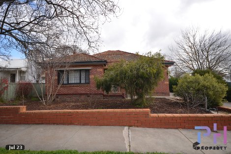 9 Thompson Cres, Kennington, VIC 3550