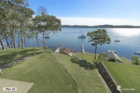 135 Fishing Point Rd, Fishing Point, NSW 2283