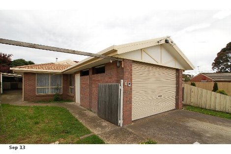 2/5 Lovat Ct, Coolaroo, VIC 3048