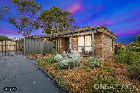 18 Dunrossil Dr, Sunbury, VIC 3429