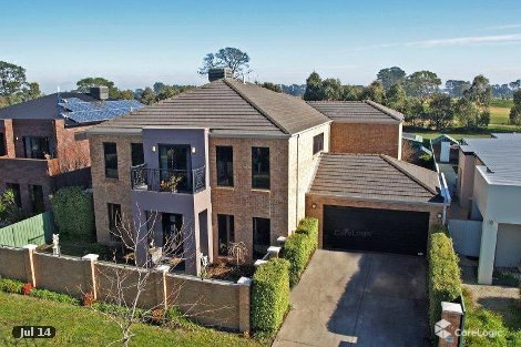 76 Faversham Ave, Lake Gardens, VIC 3355