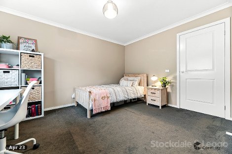 12 Fernlea St, Clyde North, VIC 3978