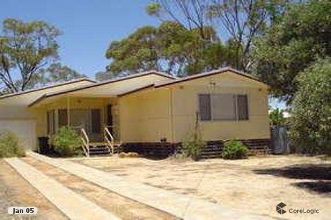 43 Cunningham St, Merredin, WA 6415