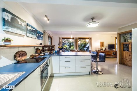 8 Kenneth Pl, Mannering Park, NSW 2259