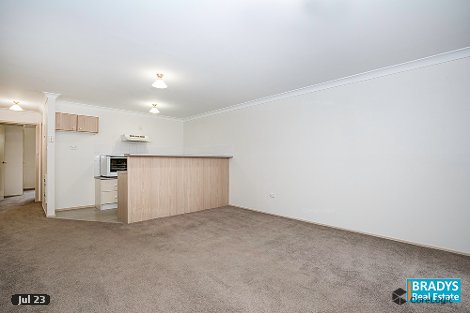 41a/12 Albermarle Pl, Phillip, ACT 2606