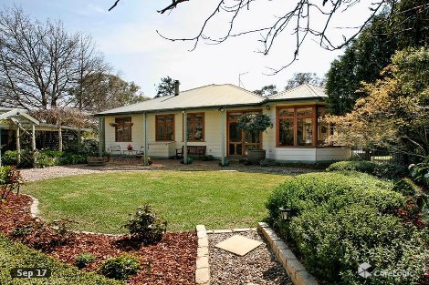 33 Emerald Ave, Macedon, VIC 3440