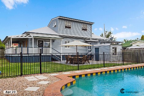 7 Hampshire St, North Toowoomba, QLD 4350